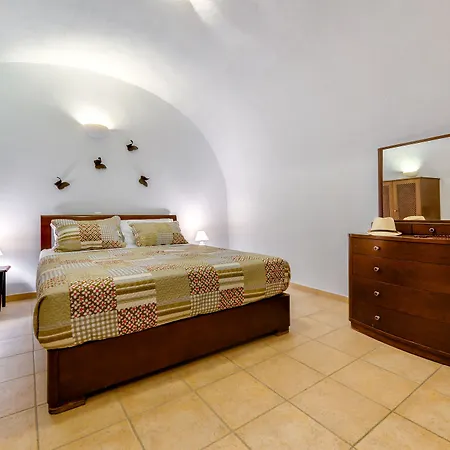 Villa Nereids Santorini Megalochori (Santorini)