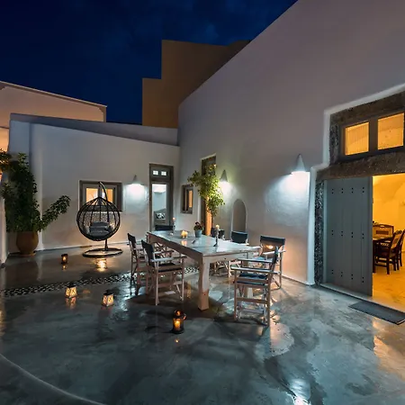 Nereids Santorini Villa *