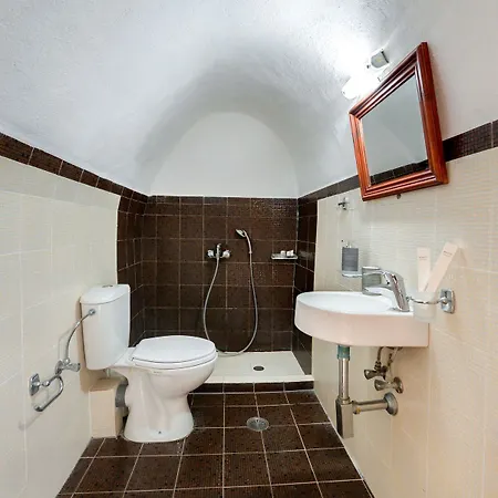 Nereids Santorini Villa *