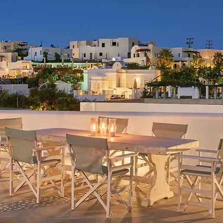 Nereids Santorini 梅加洛克里
